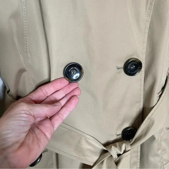 Ellen Tracy full length Trench Coat in Beige minimalist beige esthetic - Picture 5 of 15